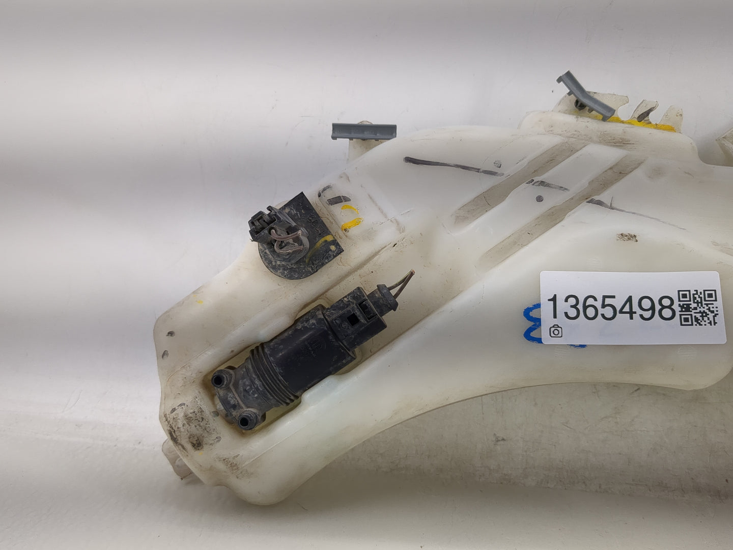 2008 Dodge Journey Windshield Washer Fluid Reservoir Bottle Oem - Oemusedautoparts1.com
