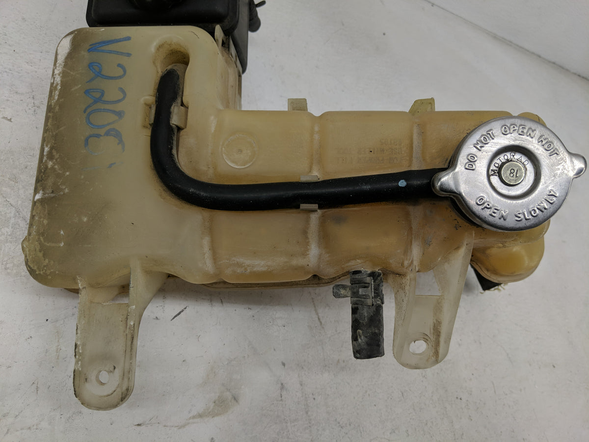 2006-2008 Dodge Magnum Radiator Coolant Overflow Expansion Tank Bottle - Oemusedautoparts1.com