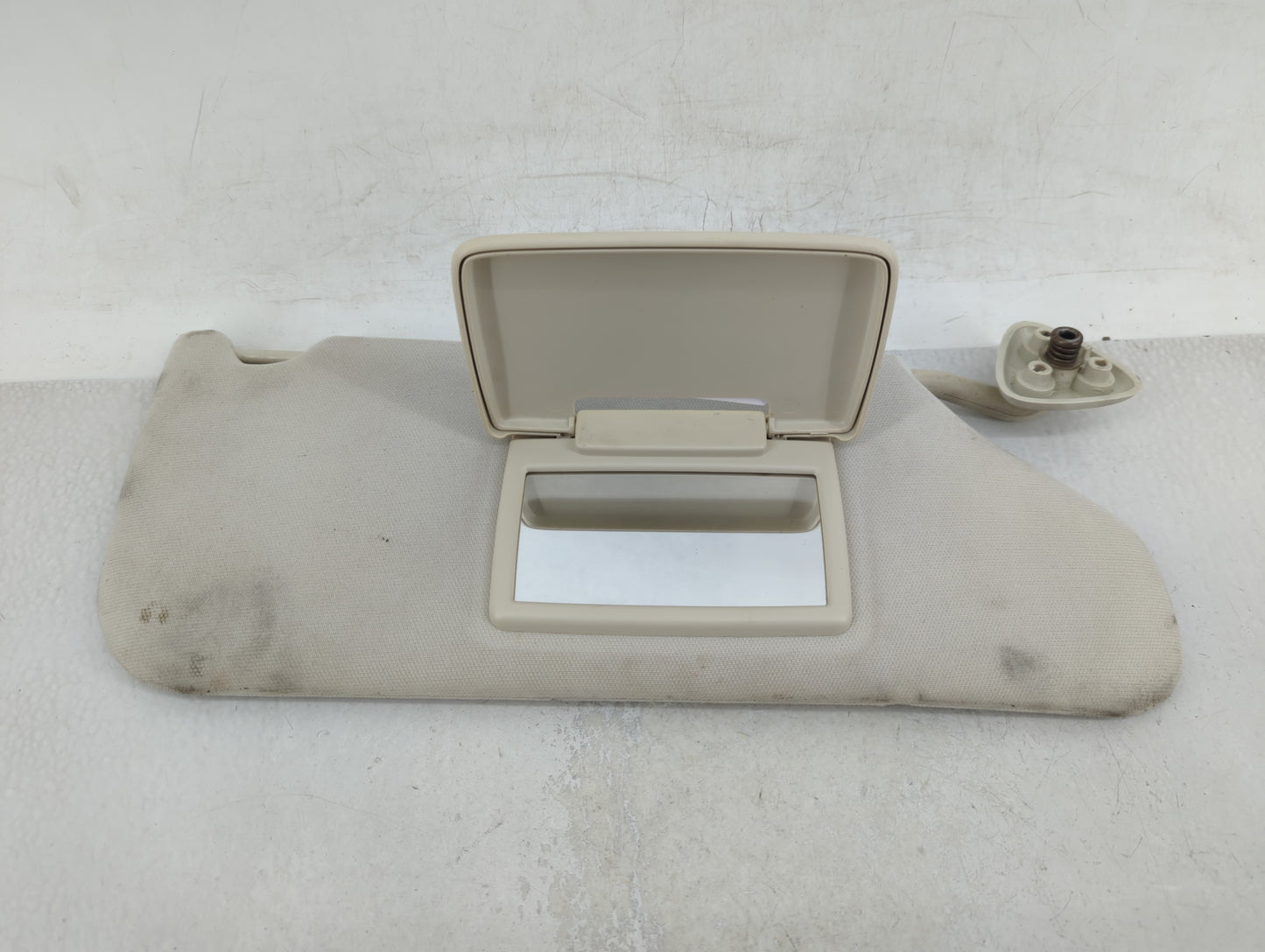 2008 Dodge Magnum Sun Visor Shade Replacement Driver Left Mirror Fits Fits 2009 2010 OEM Used Auto Parts - Oemusedautoparts1