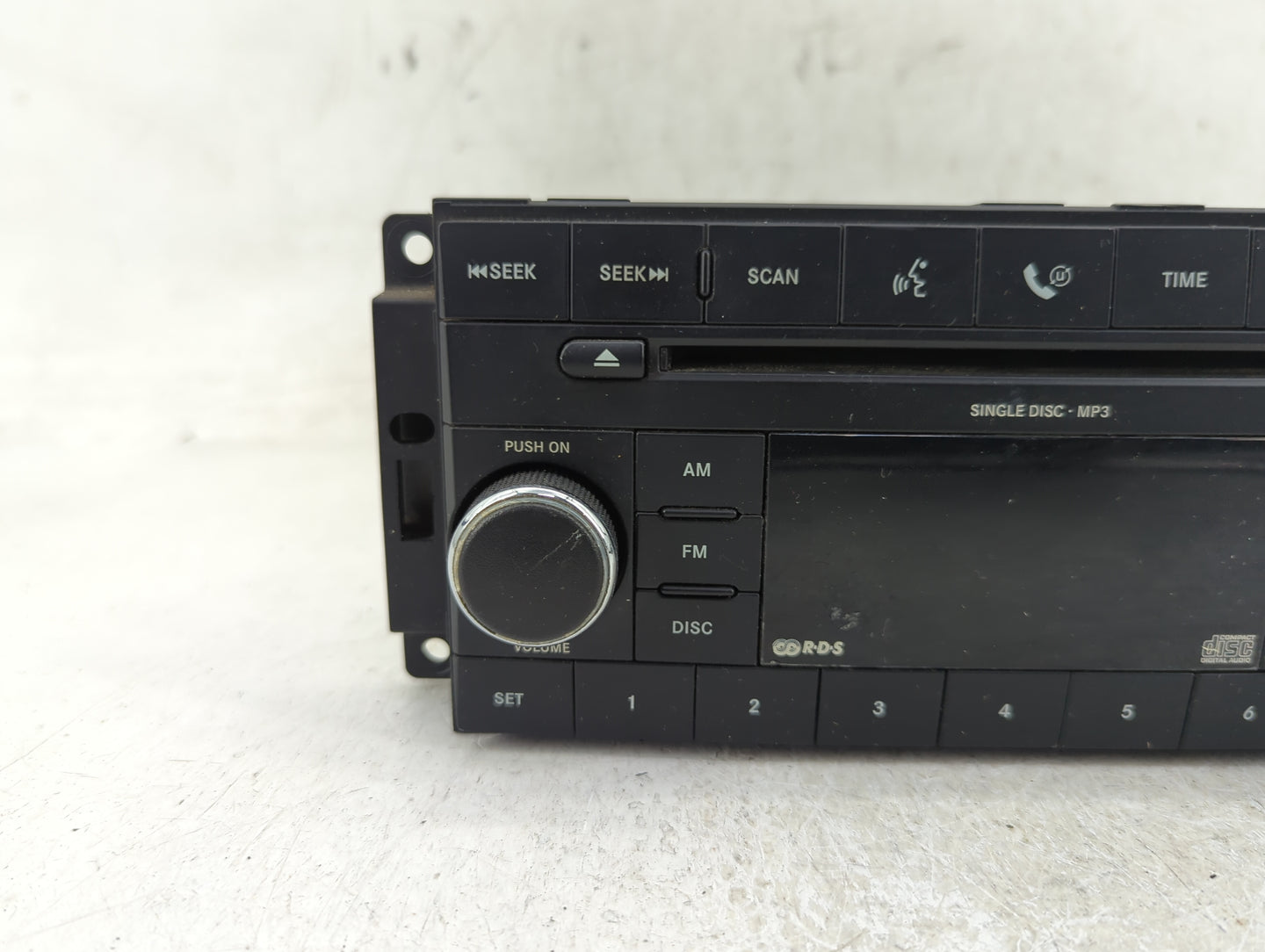 2008 Dodge Magnum Radio AM FM Cd Player Receiver Replacement P/N:05064410AF Fits Fits 2009 2010 OEM Used Auto Parts - Oemuse