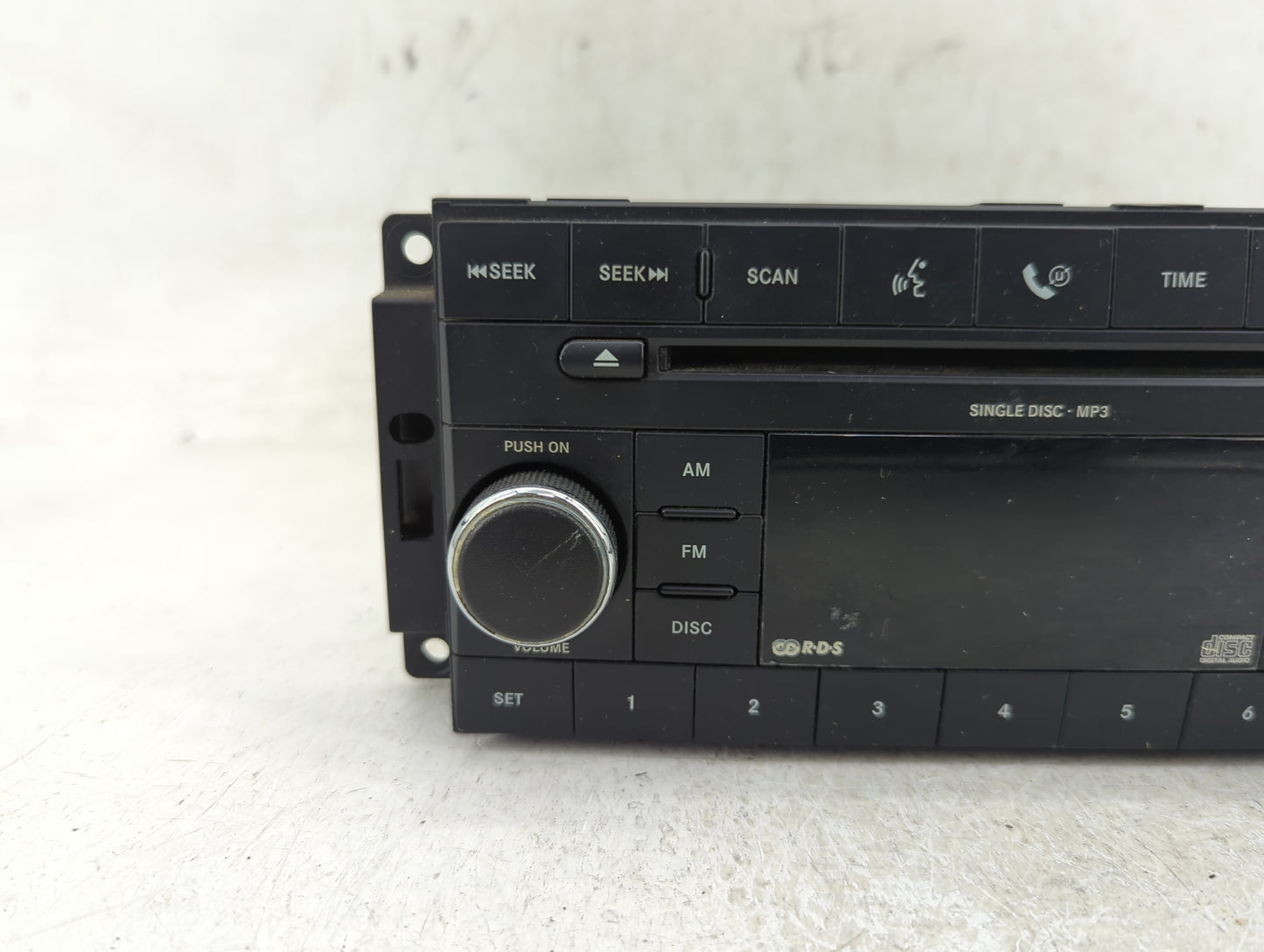 2008 Dodge Magnum Radio AM FM Cd Player Receiver Replacement P/N:05064410AF Fits Fits 2009 2010 OEM Used Auto Parts - Oemuse