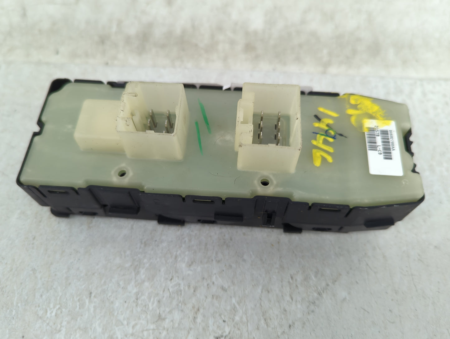 2007-2008 Dodge Magnum Master Power Window Switch Replacement Driver Side Left P/N:04602780AA Fits OEM Used Auto Parts - Oem