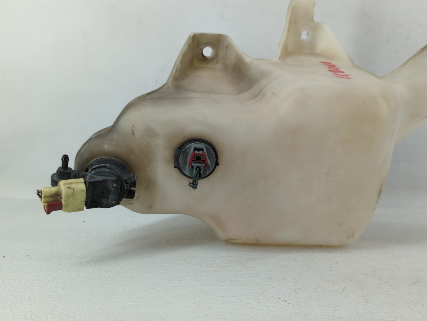 2005-2008 Dodge Magnum Windshield Washer Fluid Reservoir Bottle Oem - Oemusedautoparts1.com