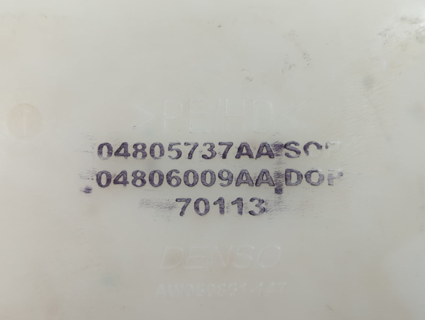 2005-2008 Dodge Magnum Windshield Washer Fluid Reservoir Bottle Oem - Oemusedautoparts1.com