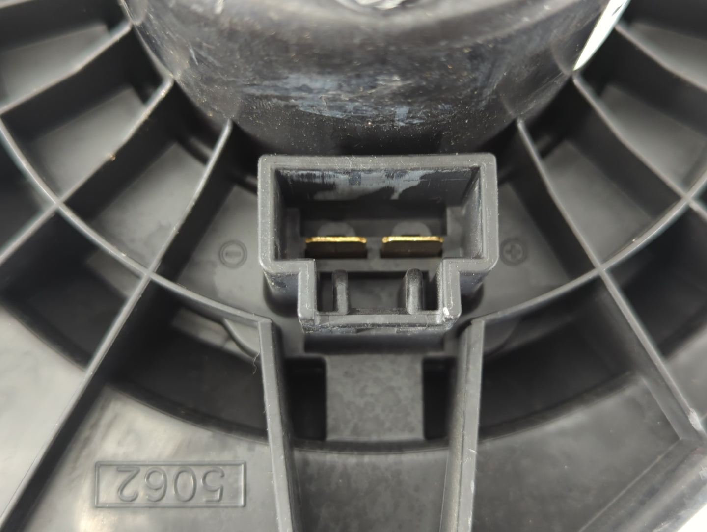 2007-2009 Dodge Nitro Rear Heater AC Blower Motor P/N:AY272700-5172 Fits Fits 2007 2008 2009 OEM Used Auto Parts - Oemusedau