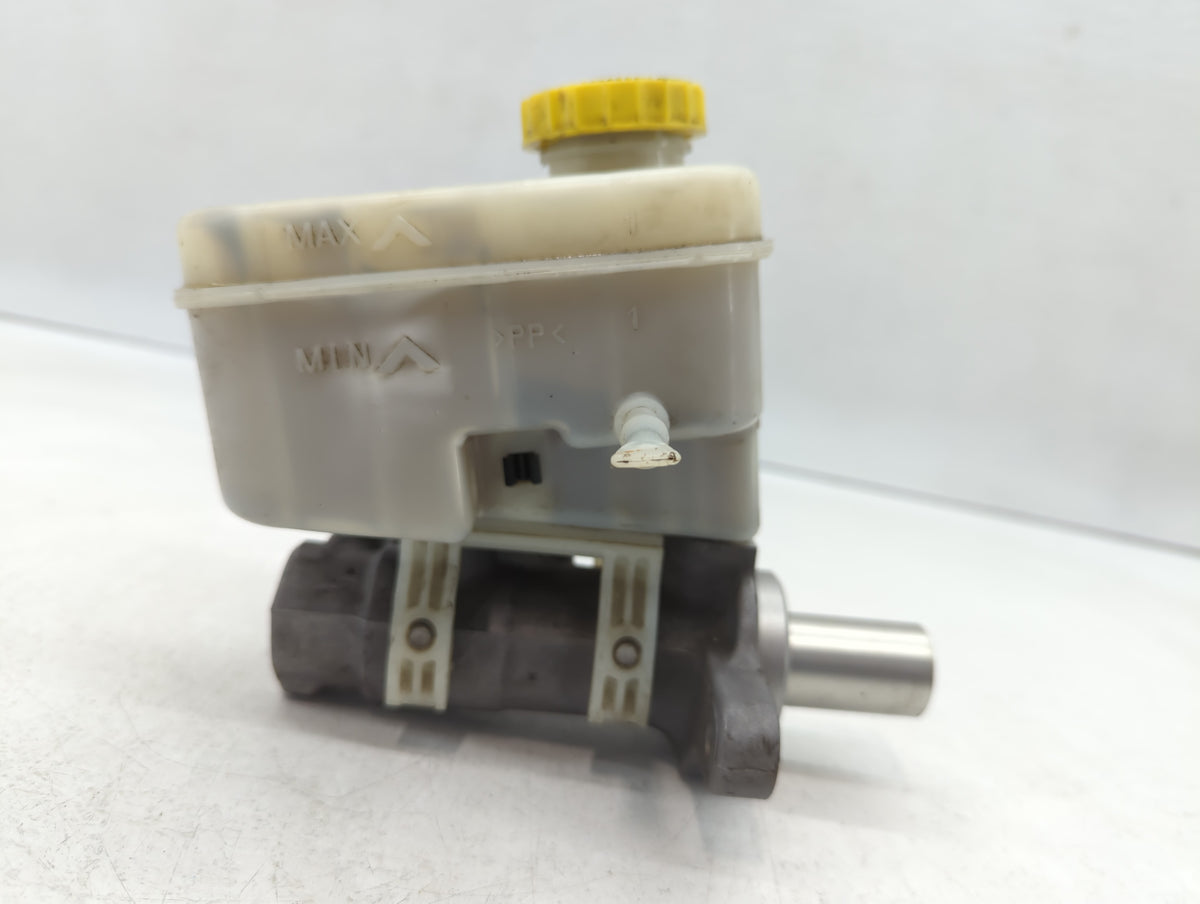 2007-2011 Dodge Nitro Brake Master Cylinder 611099 - Oemusedautoparts1.com