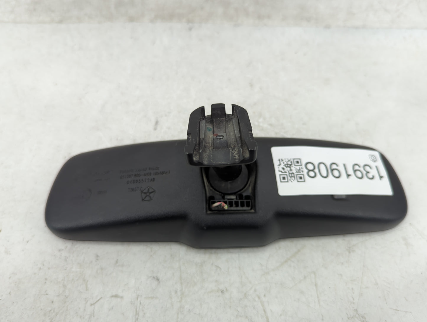 2008 Dodge Ram 1500 Interior Rear View Mirror Replacement OEM P/N:04805572AD Fits OEM Used Auto Parts - Oemusedautoparts1.co