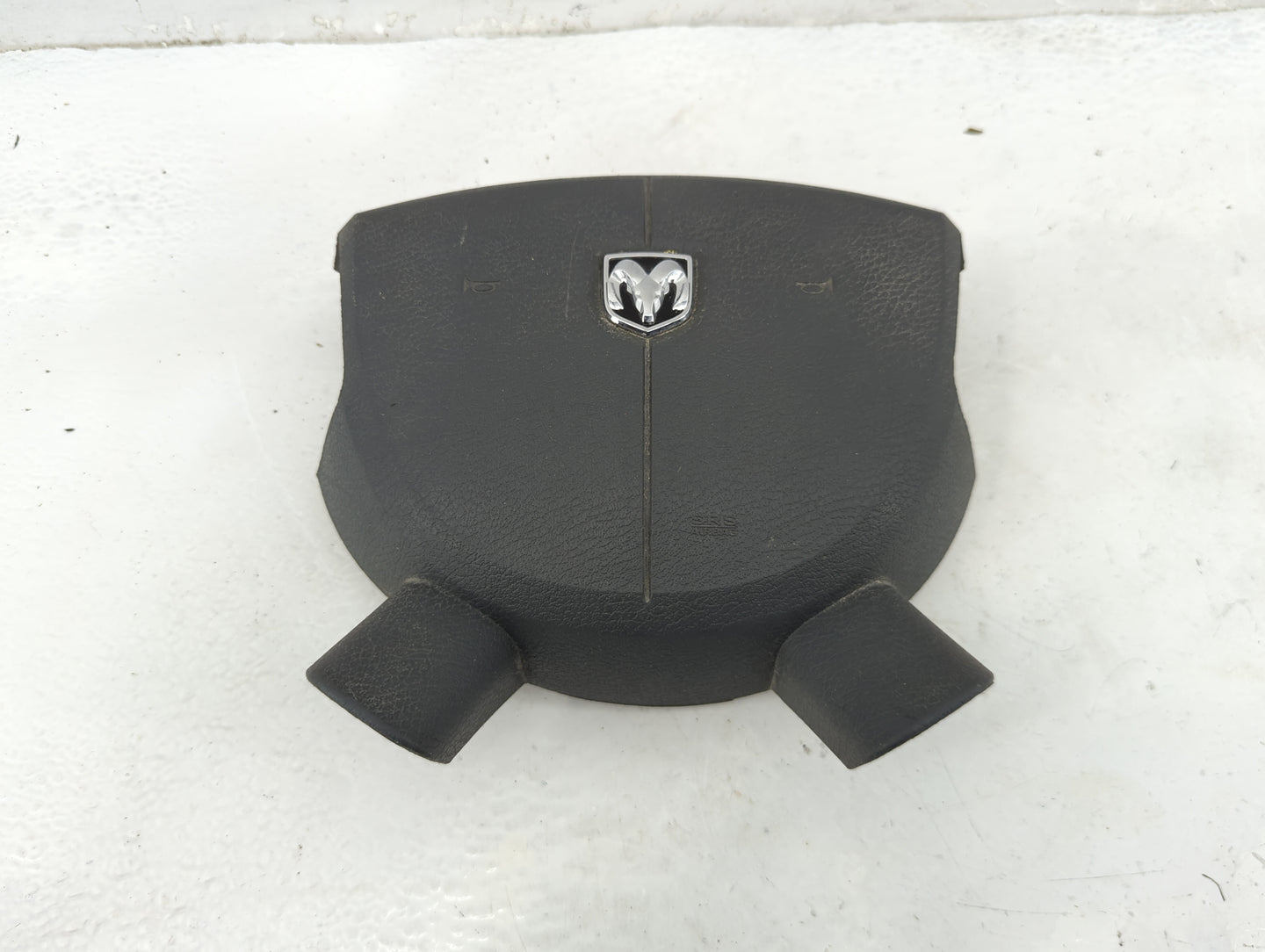 2006-2008 Dodge Ram 1500 Air Bag Driver Left Steering Wheel Mounted Fits Fits 2006 2007 2008 2009 2010 2011 OEM Used Auto Pa