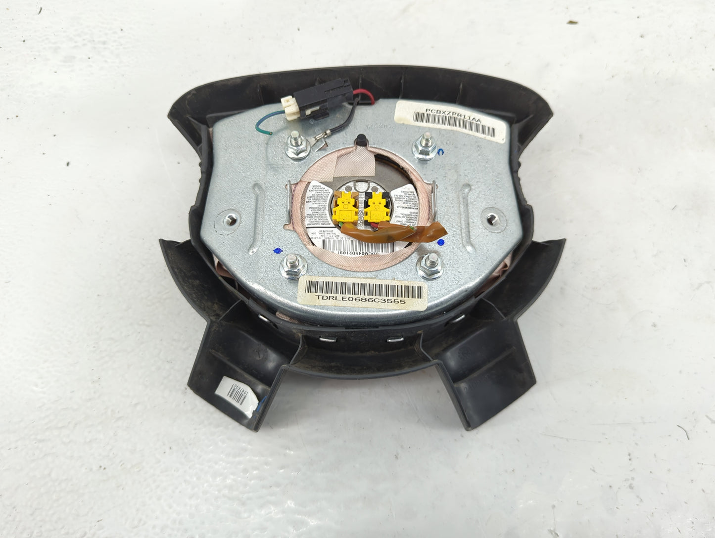 2006-2008 Dodge Ram 1500 Air Bag Driver Left Steering Wheel Mounted Fits Fits 2006 2007 2008 2009 2010 2011 OEM Used Auto Pa