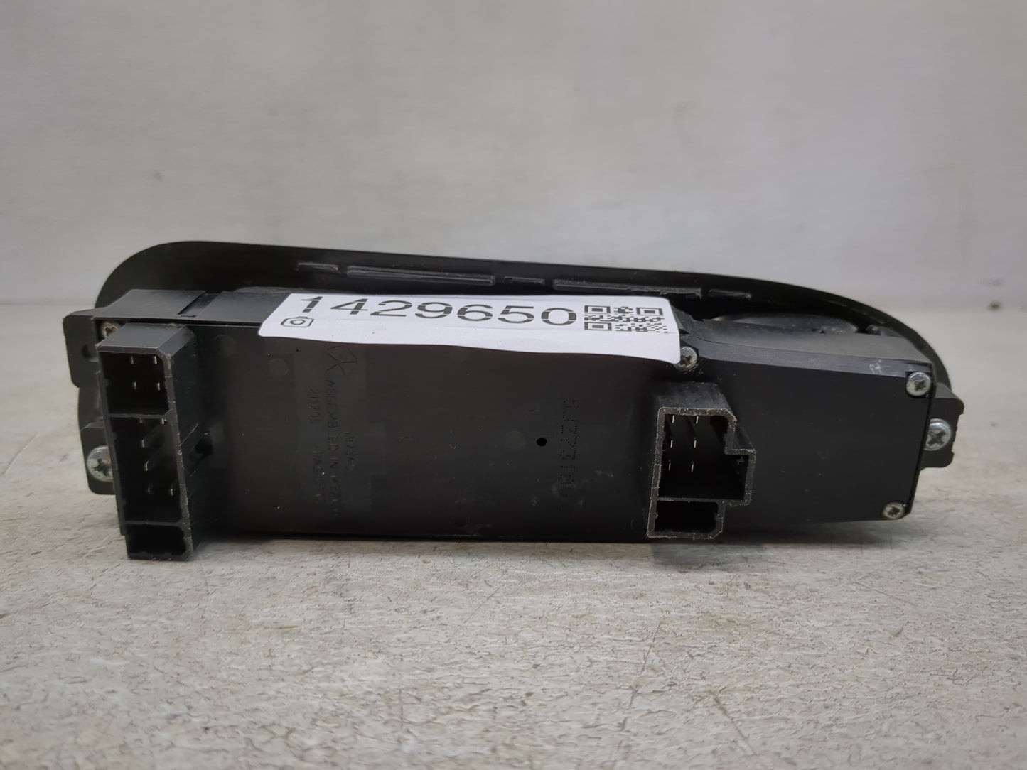 2002-2008 Dodge Ram 1500 Master Power Window Switch Replacement Driver Side Left P/N:397540 Fits OEM Used Auto Parts - Oemus