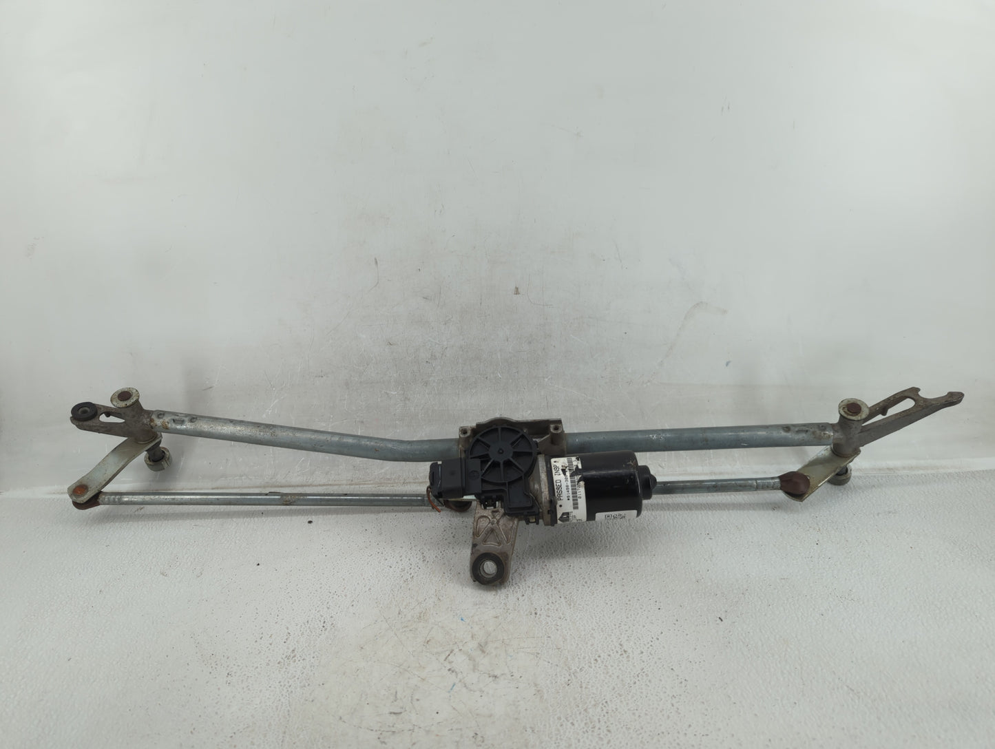 2008 Dodge Ram 1500 Front Windshield Wiper Motor P/N:91498-308 Fits OEM Used Auto Parts - Oemusedautoparts1.com