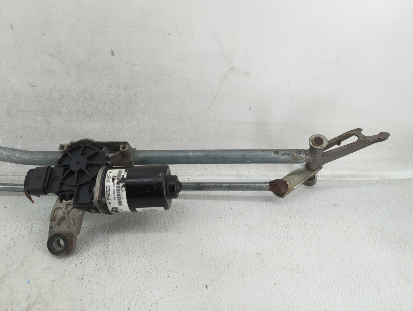 2008 Dodge Ram 1500 Front Windshield Wiper Motor P/N:91498-308 Fits OEM Used Auto Parts - Oemusedautoparts1.com