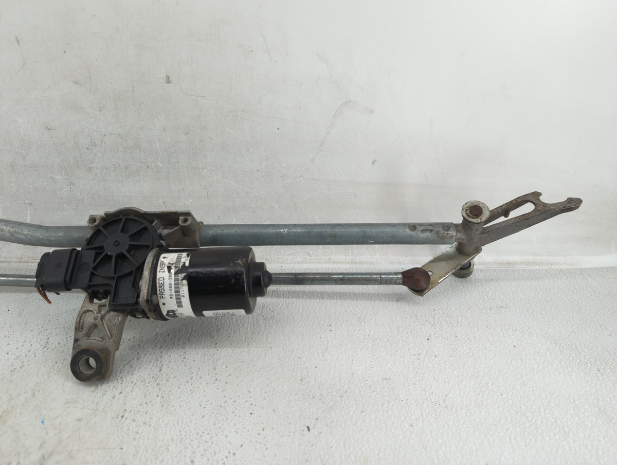 2008 Dodge Ram 1500 Front Windshield Wiper Motor P/N:91498-308 Fits OEM Used Auto Parts - Oemusedautoparts1.com
