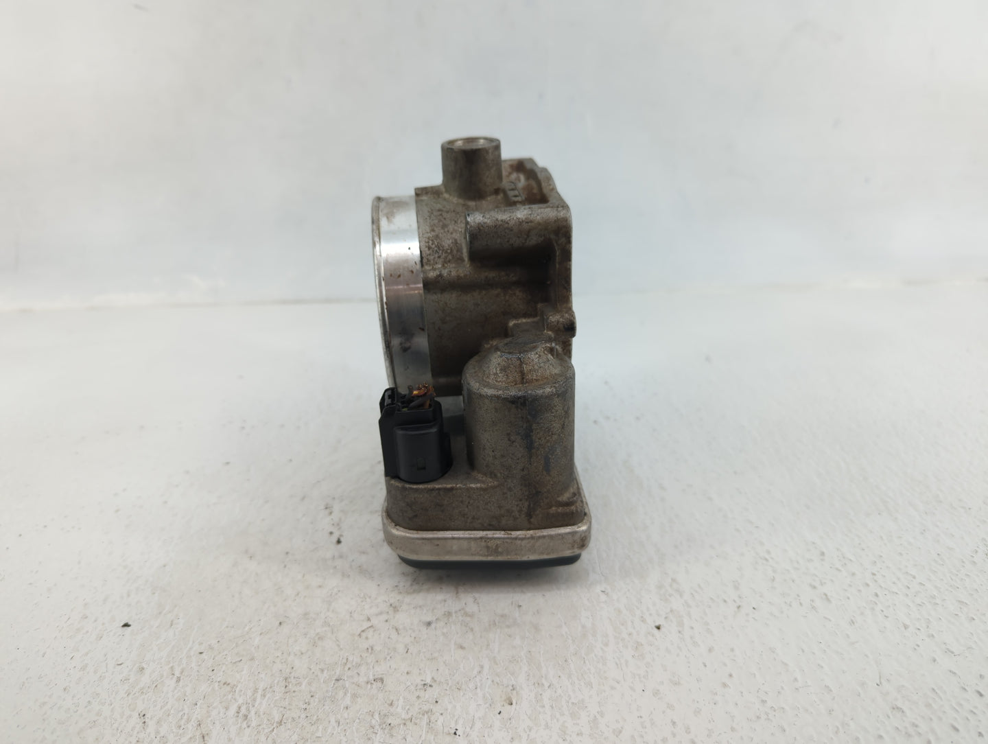 2005-2010 Dodge Ram 1500 Throttle Body P/N:5 718 201 Fits Fits 2005 2006 2007 2008 2009 2010 2011 2012 OEM Used Auto Parts -