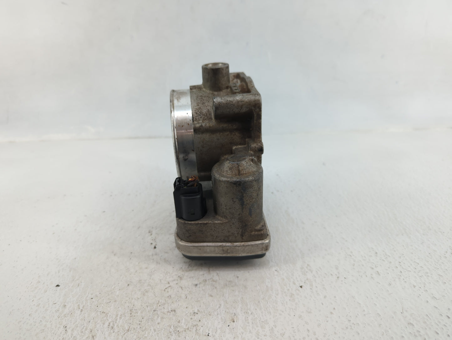 2005-2010 Dodge Ram 1500 Throttle Body P/N:5 718 201 Fits Fits 2005 2006 2007 2008 2009 2010 2011 2012 OEM Used Auto Parts -