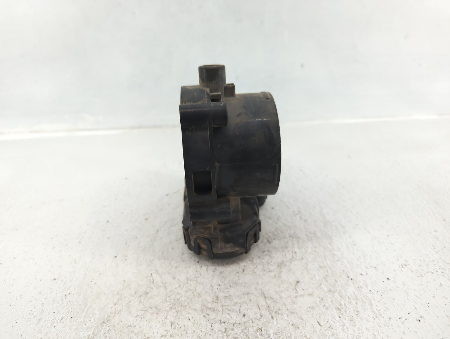 2008 Dodge Ram 1500 Throttle Body P/N:53032837AA Fits Fits 2009 2010 2011 2012 2013 OEM Used Auto Parts - Oemusedautoparts1.