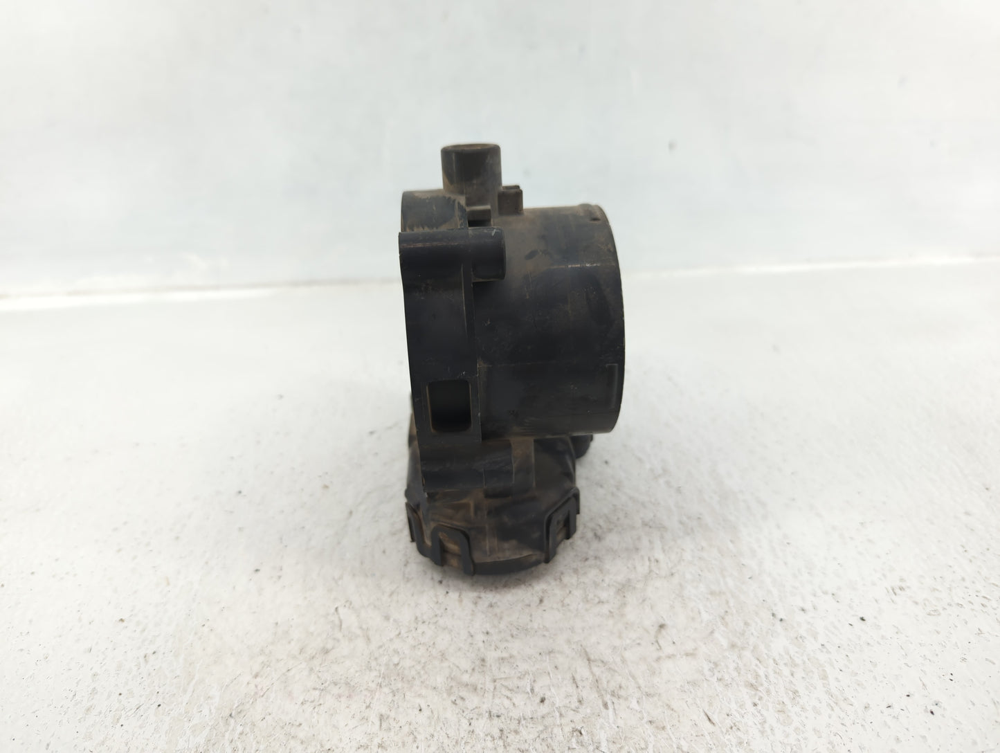 2008 Dodge Ram 1500 Throttle Body P/N:53032837AA Fits Fits 2009 2010 2011 2012 2013 OEM Used Auto Parts - Oemusedautoparts1.