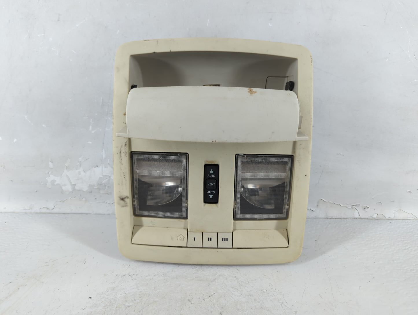 2008 Dodge Ram 1500 Overhead Roof Console - Oemusedautoparts1.com