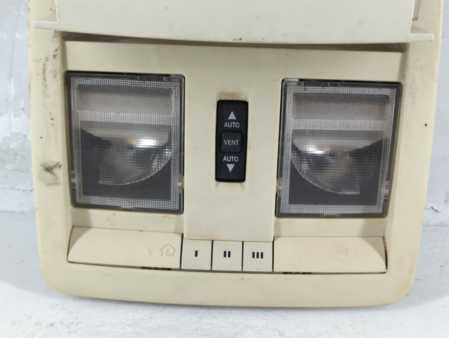 2008 Dodge Ram 1500 Overhead Roof Console - Oemusedautoparts1.com