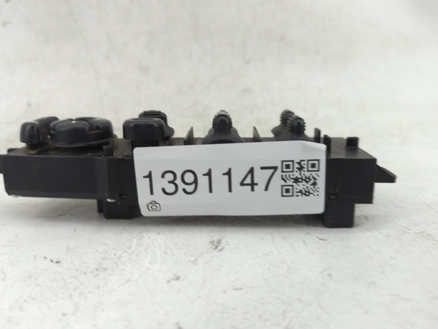 2003-2009 Dodge Ram 2500 Master Power Window Switch Replacement Driver Side Left P/N:397540 Fits OEM Used Auto Parts - Oemus