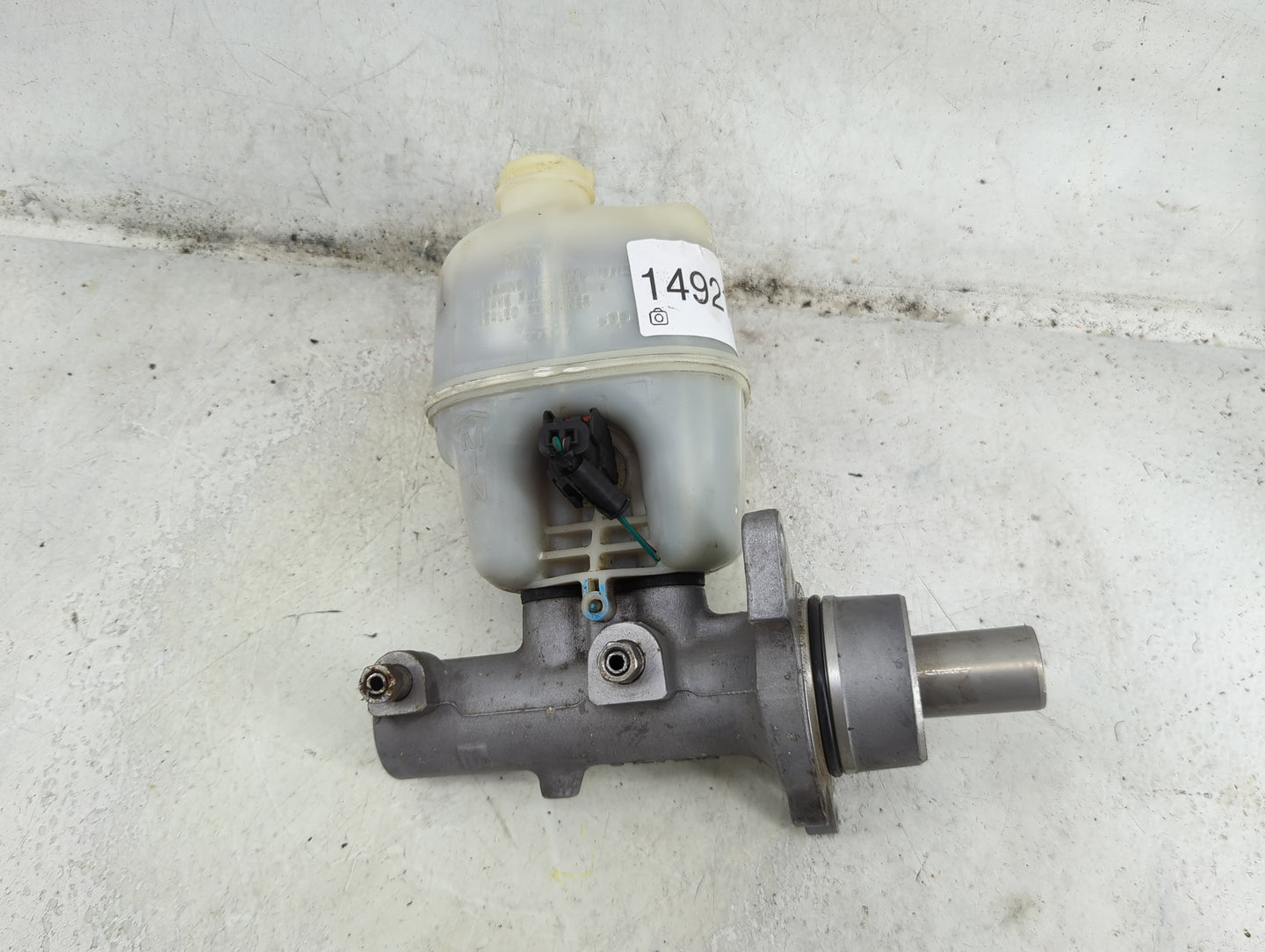 2007-2008 Dodge Ram 1500 Brake Master Cylinder 1492185 - Oemusedautoparts1.com