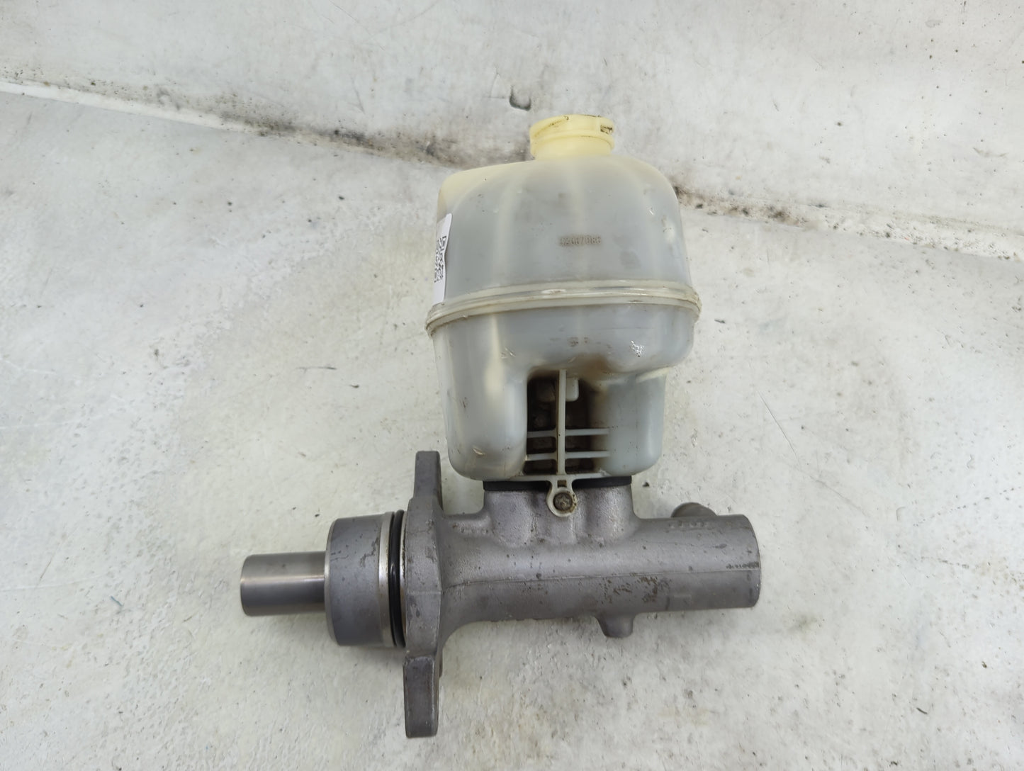 2007-2008 Dodge Ram 1500 Brake Master Cylinder 1492185 - Oemusedautoparts1.com