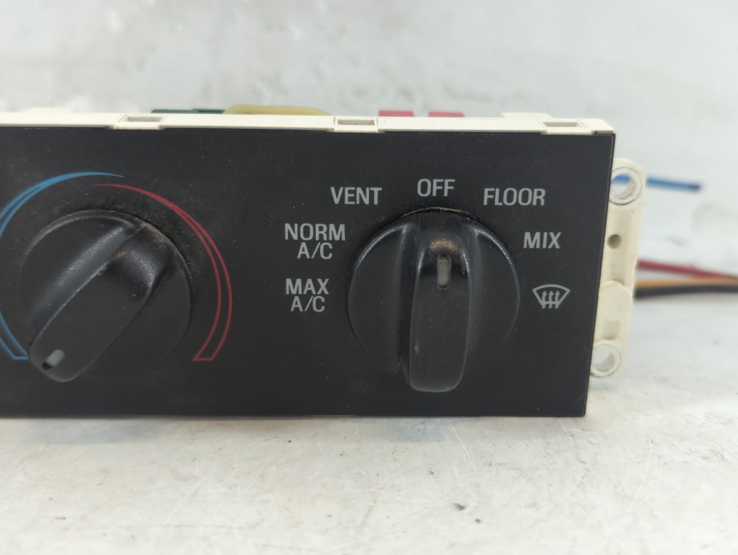 1998-2011 Ford Crown Victoria Climate Control Module Temperature AC/Heater Replacement P/N:XW7H-19C733-AA Fits OEM Used Auto
