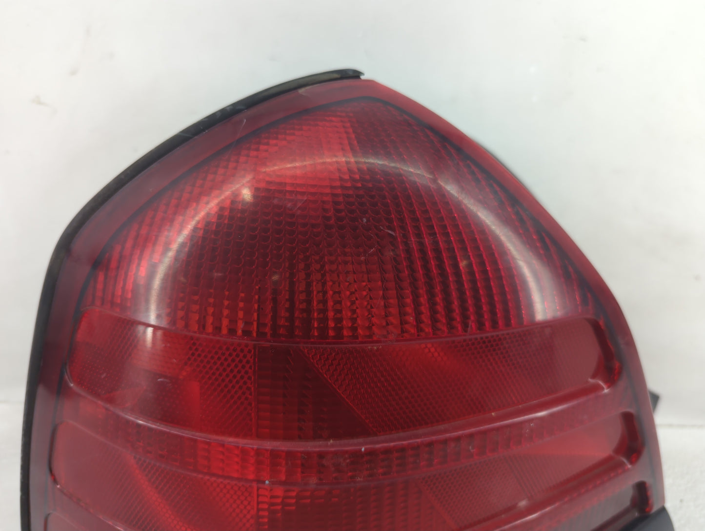 2000-2011 Ford Crown Victoria Tail Light Assembly Driver Left OEM P/N:W7X-13441-A Fits OEM Used Auto Parts - Oemusedautopart