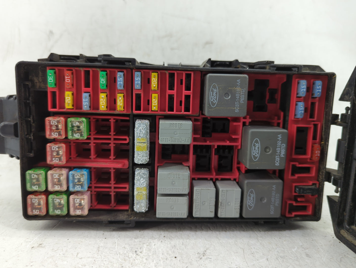 2008 Ford Crown Victoria Fusebox Fuse Box Panel Relay Module P/N:3W1T-14536-A Fits OEM Used Auto Parts - Oemusedautoparts1.c