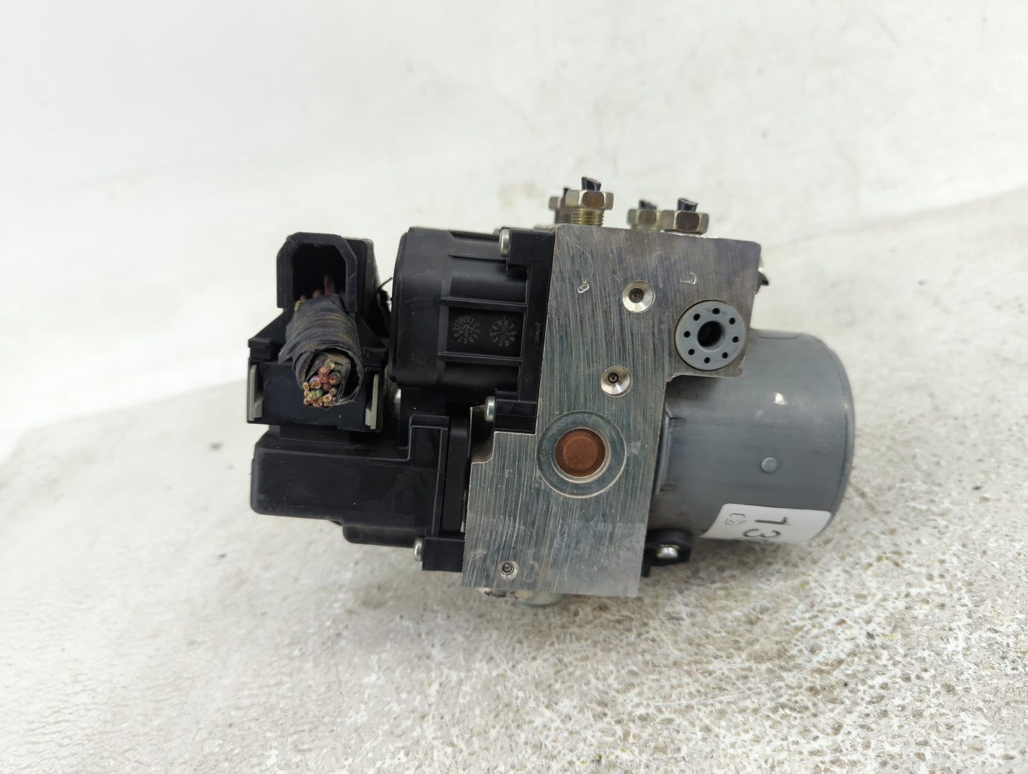 2006-2008 Ford Crown Victoria ABS Pump Control Module Replacement P/N:6W73-2C346-BA Fits Fits 2006 2007 2008 OEM Used Auto P