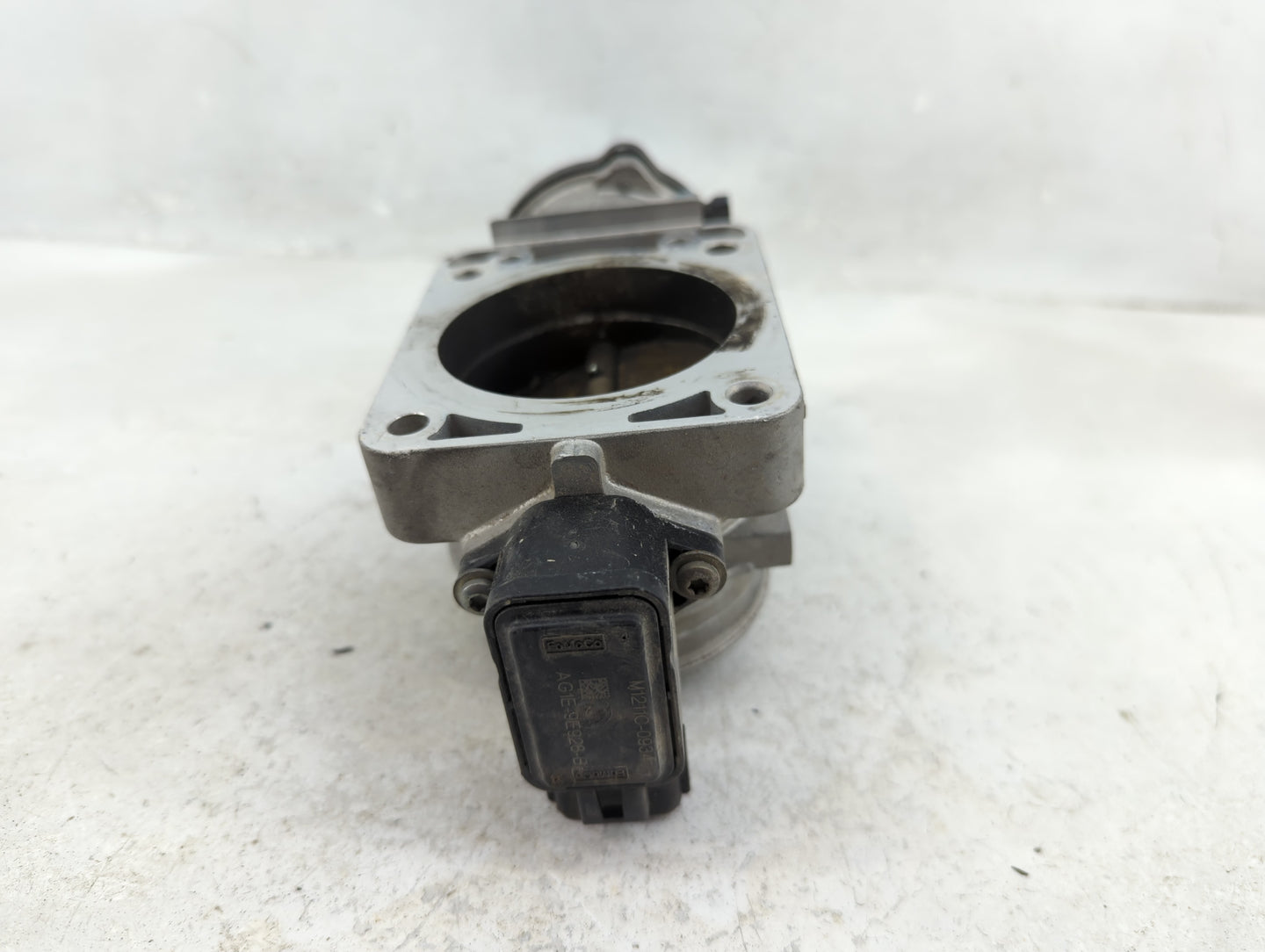 2005-2011 Ford Crown Victoria Throttle Body P/N:AG1E-9E928-BA Fits OEM Used Auto Parts - Oemusedautoparts1.com