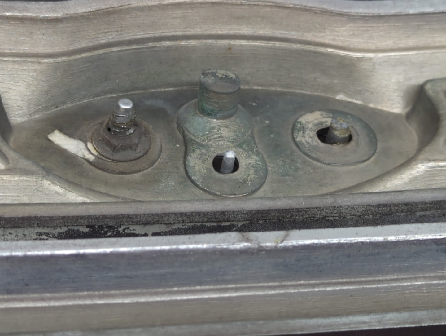 1998-2011 Ford Crown Victoria Front Grille Bumper Not Included - Oemusedautoparts1.com