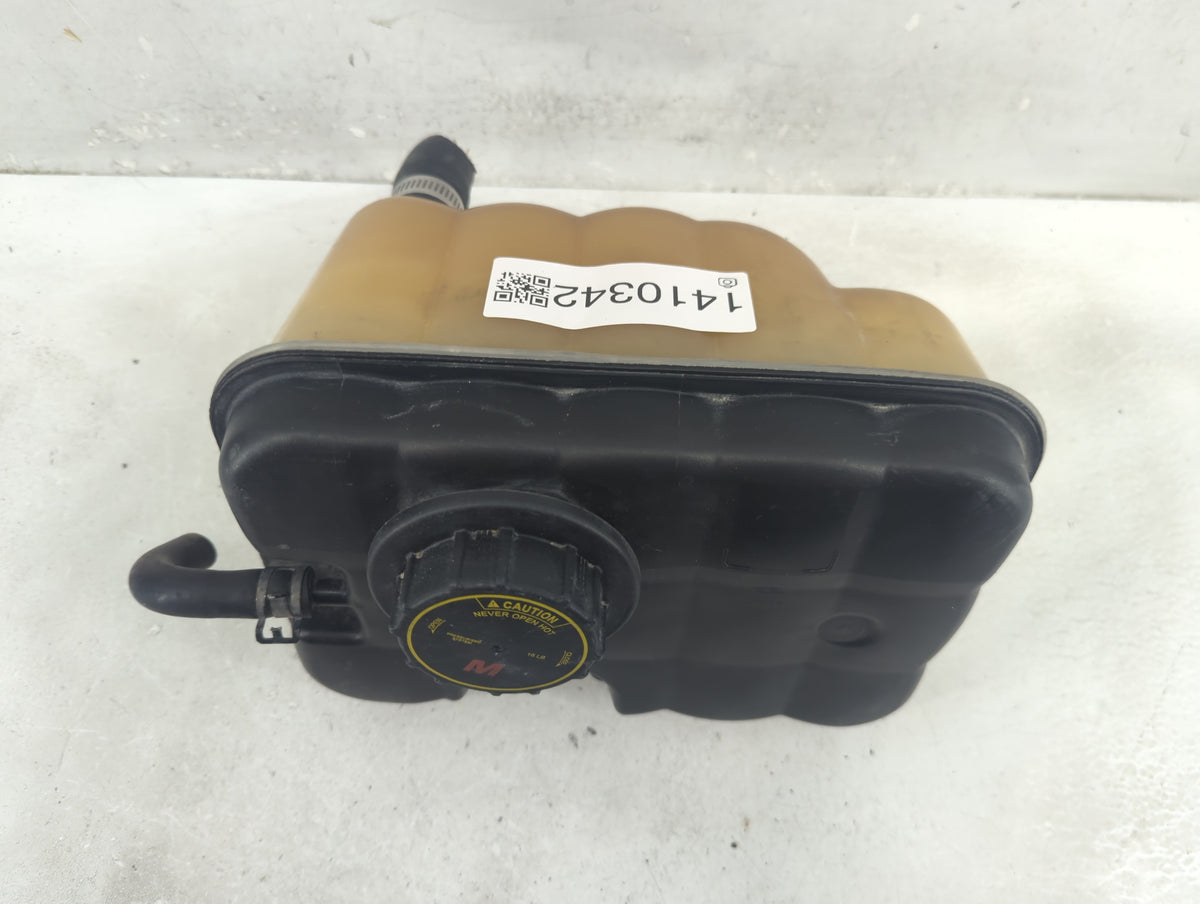 2003 Ford Crown Victoria Radiator Coolant Overflow Expansion Tank Bottle 1410342 - Oemusedautoparts1.com