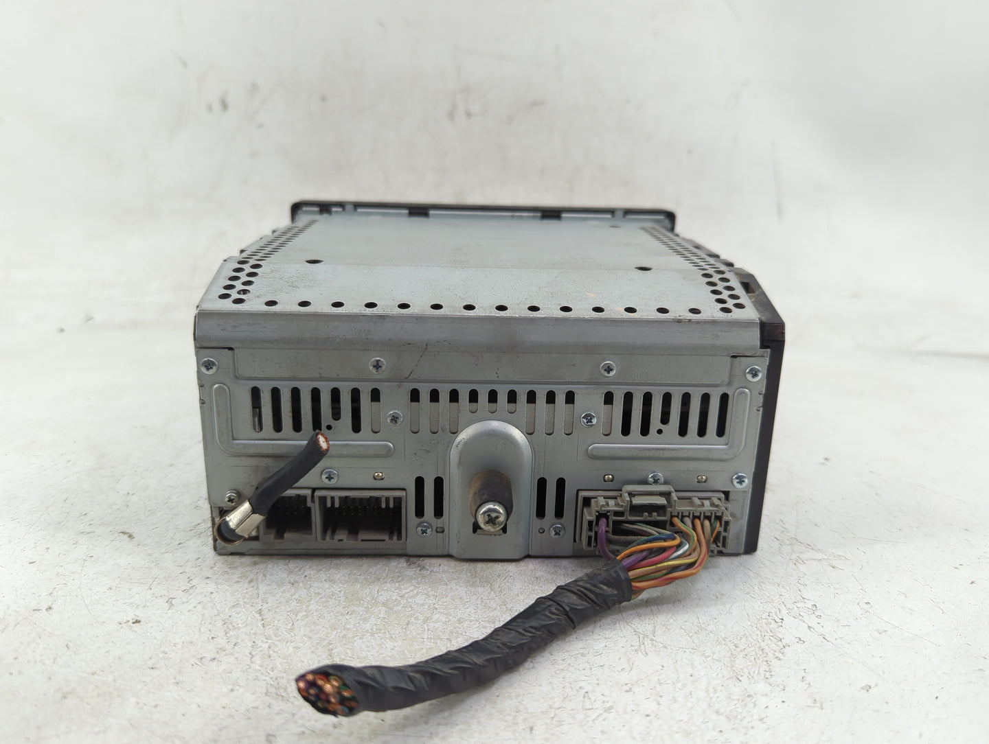 2008-2011 Ford Crown Victoria Radio AM FM Cd Player Receiver Replacement P/N:8W7T-18C869-AA Fits Fits 2008 2009 2010 2011 OE