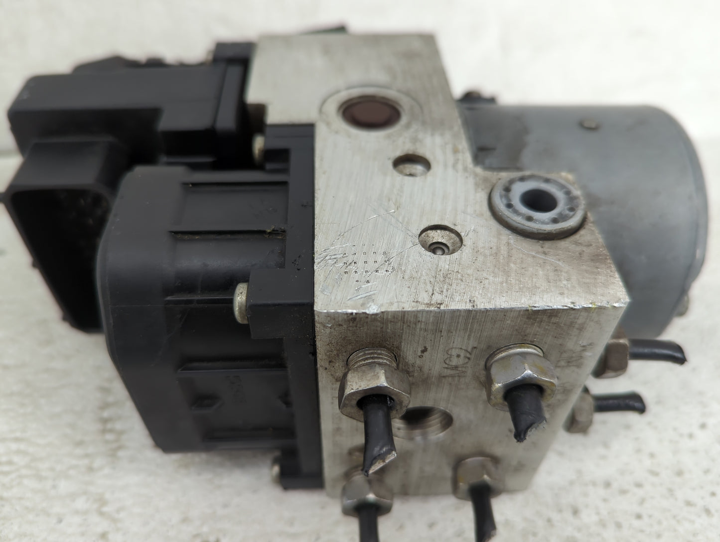 2006-2008 Ford Crown Victoria ABS Pump Control Module Replacement P/N:6W73-2C346-BA Fits Fits 2006 2007 2008 OEM Used Auto P