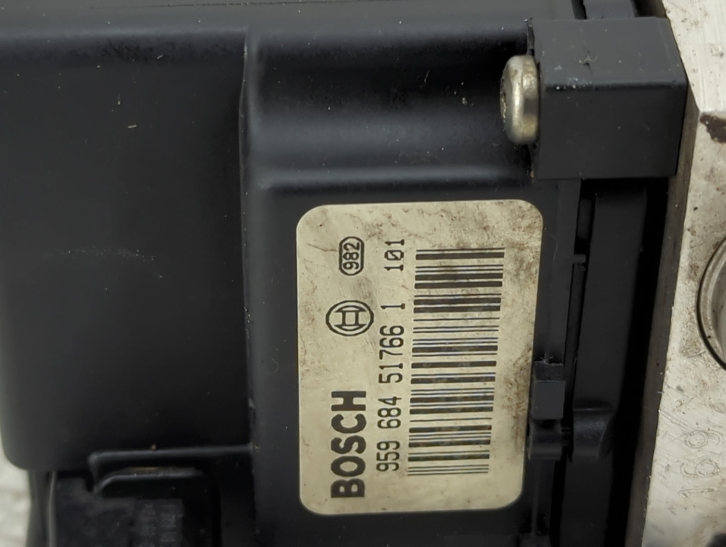 2006-2008 Ford Crown Victoria ABS Pump Control Module Replacement P/N:6W73-2C346-BA Fits Fits 2006 2007 2008 OEM Used Auto P