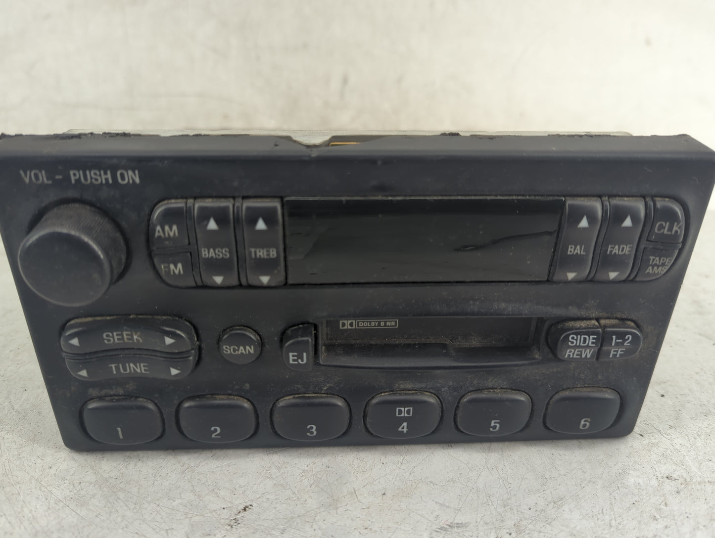 2008 Ford Crown Victoria Radio AM FM Cd Player Receiver Replacement Fits OEM Used Auto Parts - Oemusedautoparts1.com