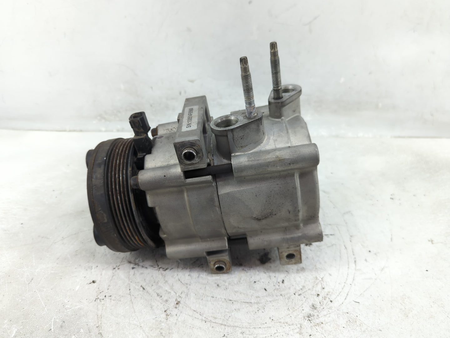 2007-2012 Ford E-150 Air Conditioning A/c Ac Compressor Oem - Oemusedautoparts1.com
