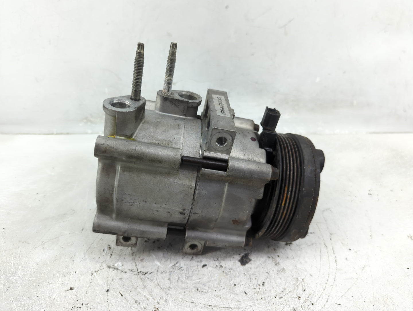 2007-2012 Ford E-150 Air Conditioning A/c Ac Compressor Oem - Oemusedautoparts1.com