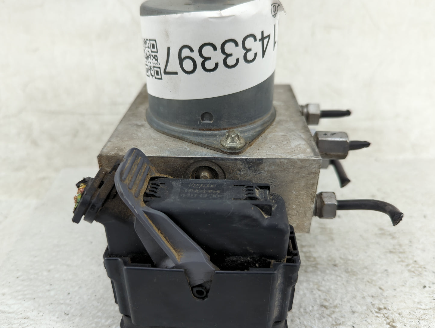 2008 Ford E-150 ABS Pump Control Module Replacement P/N:8C24-2C346-BG Fits OEM Used Auto Parts - Oemusedautoparts1.com