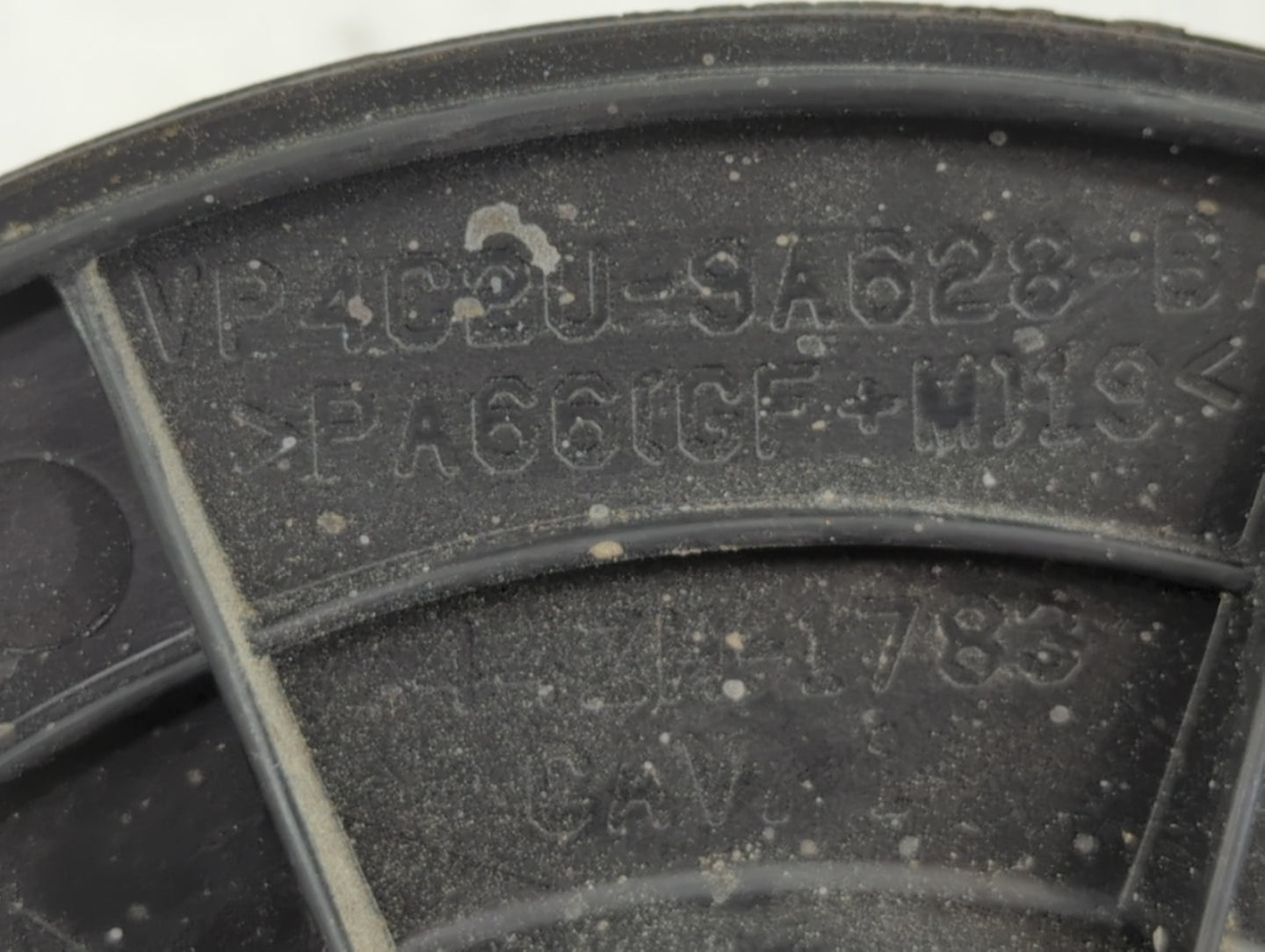 2004-2014 Ford E-150 Mass Air Flow Meter Maf - Oemusedautoparts1.com