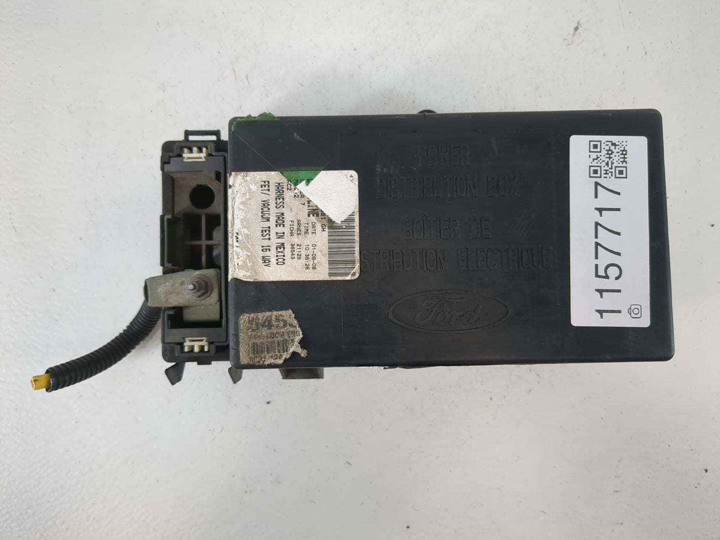 2005 Ford E-350 Club Wagon Fusebox Fuse Box Panel Relay Module P/N:8C24 12A581 GH Fits Fits 2006 2007 2008 OEM Used Auto Par