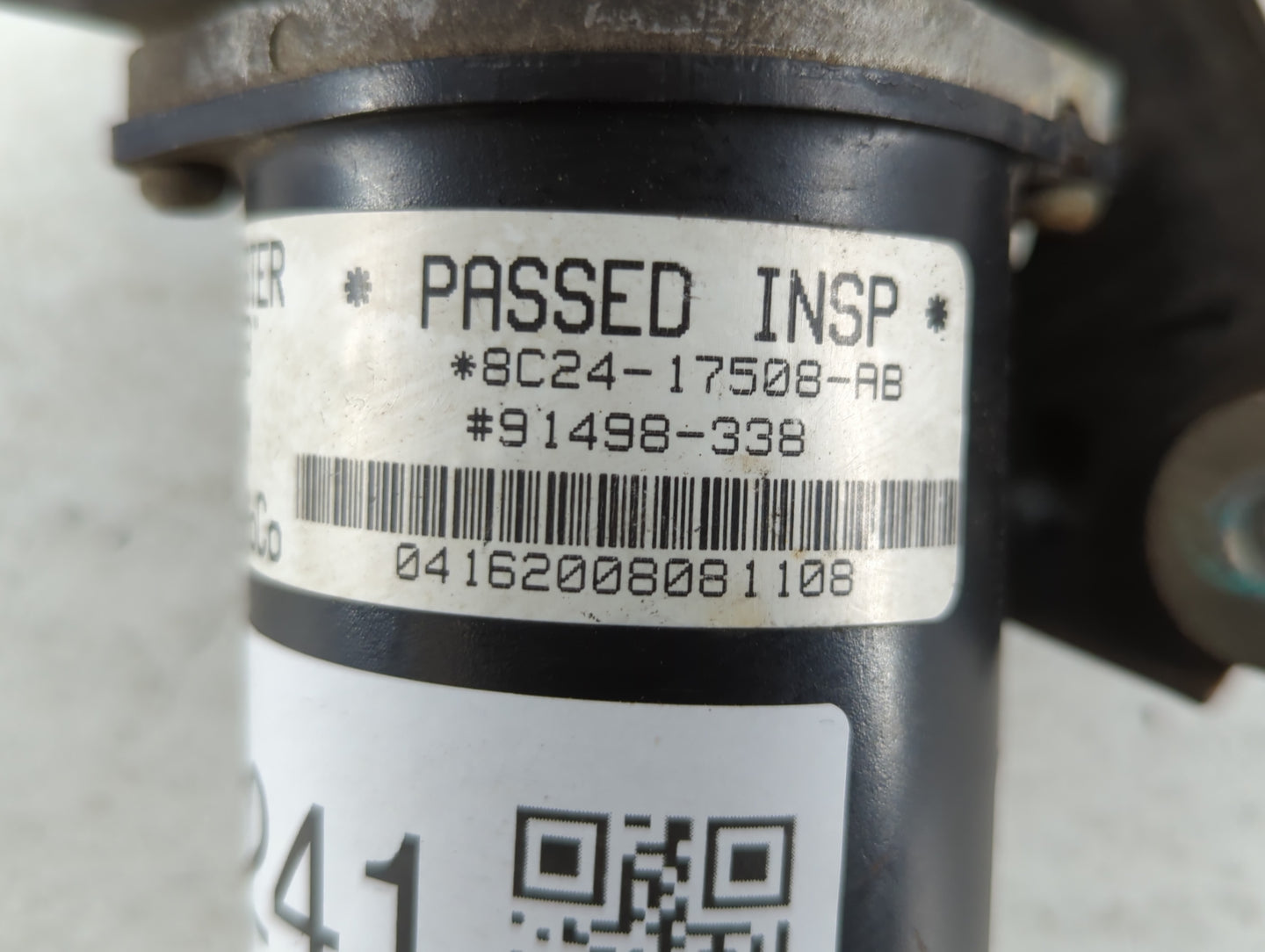 2008-2019 Ford E-350 Super Duty Front Windshield Wiper Motor P/N:8C24-17508-AB Fits OEM Used Auto Parts - Oemusedautoparts1.
