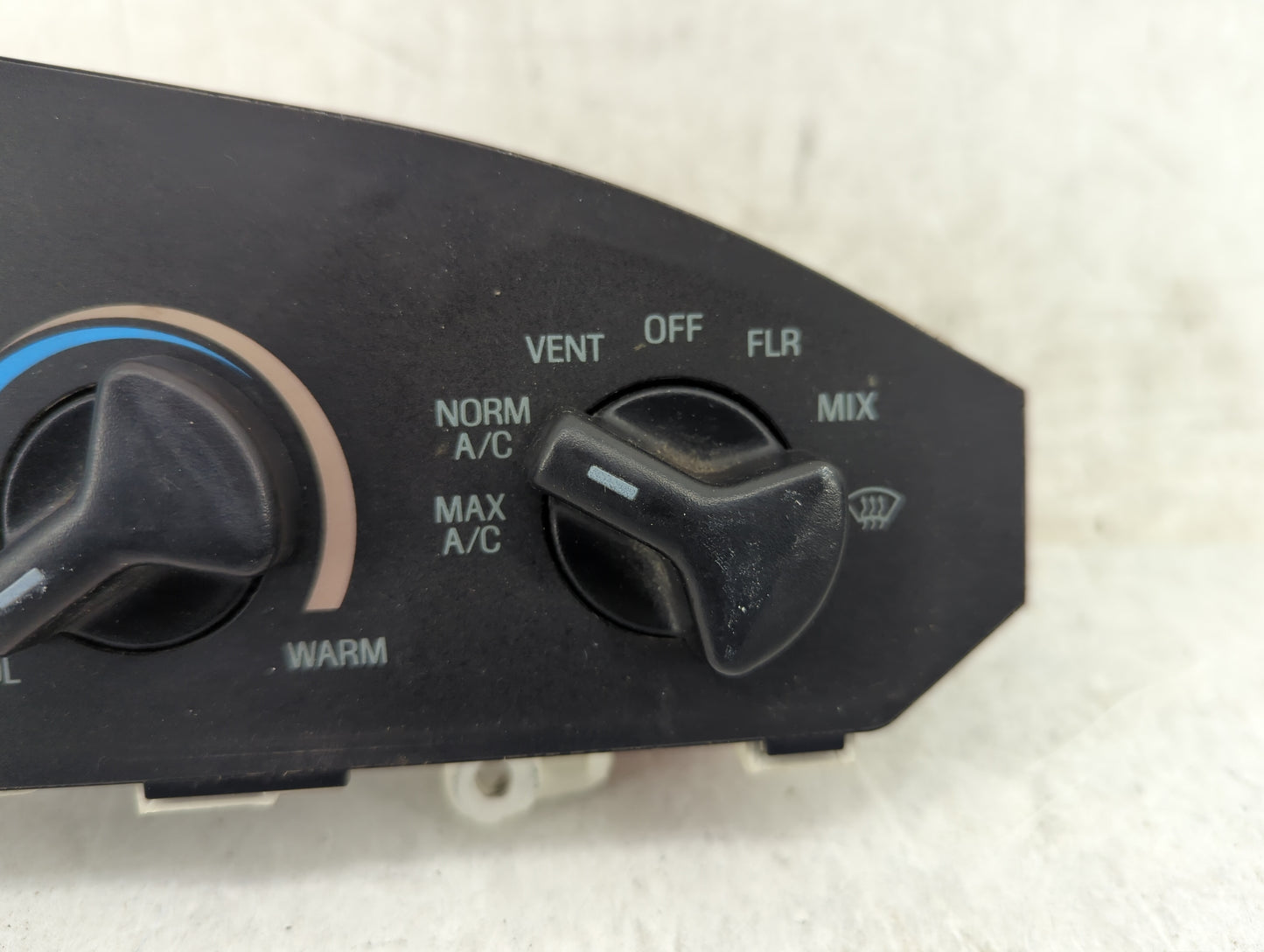 2008 Ford E250 Climate Control Module Temperature AC/Heater Replacement Fits OEM Used Auto Parts - Oemusedautoparts1.com