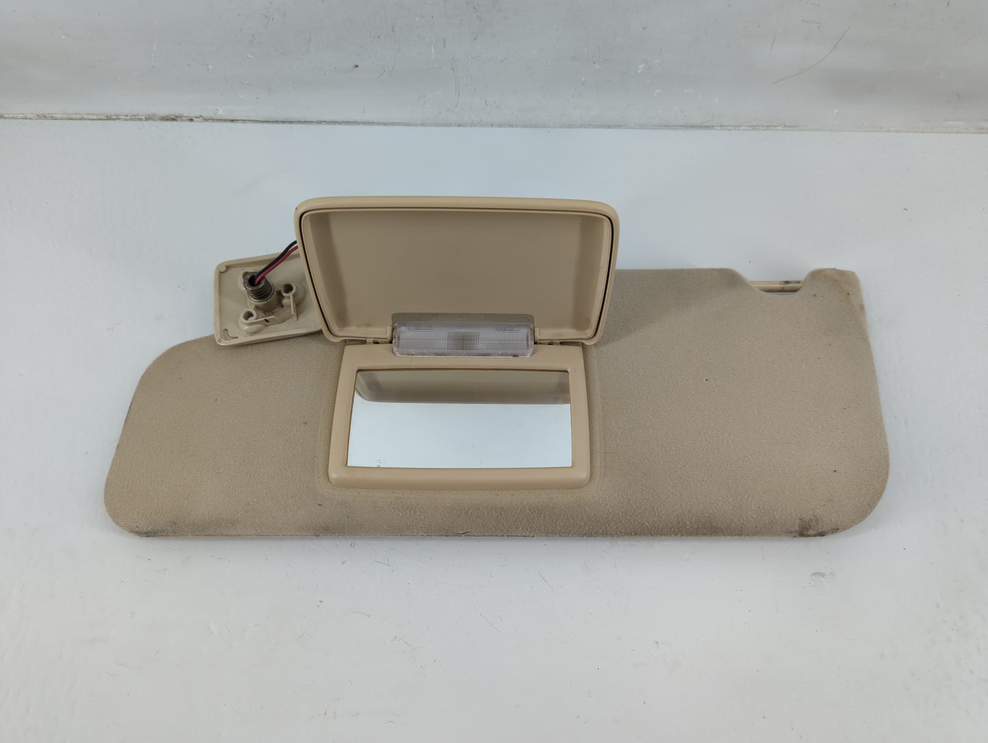 2007-2010 Ford Edge Sun Visor Shade Replacement Driver Left Mirror Fits Fits 2007 2008 2009 2010 OEM Used Auto Parts - Oemus