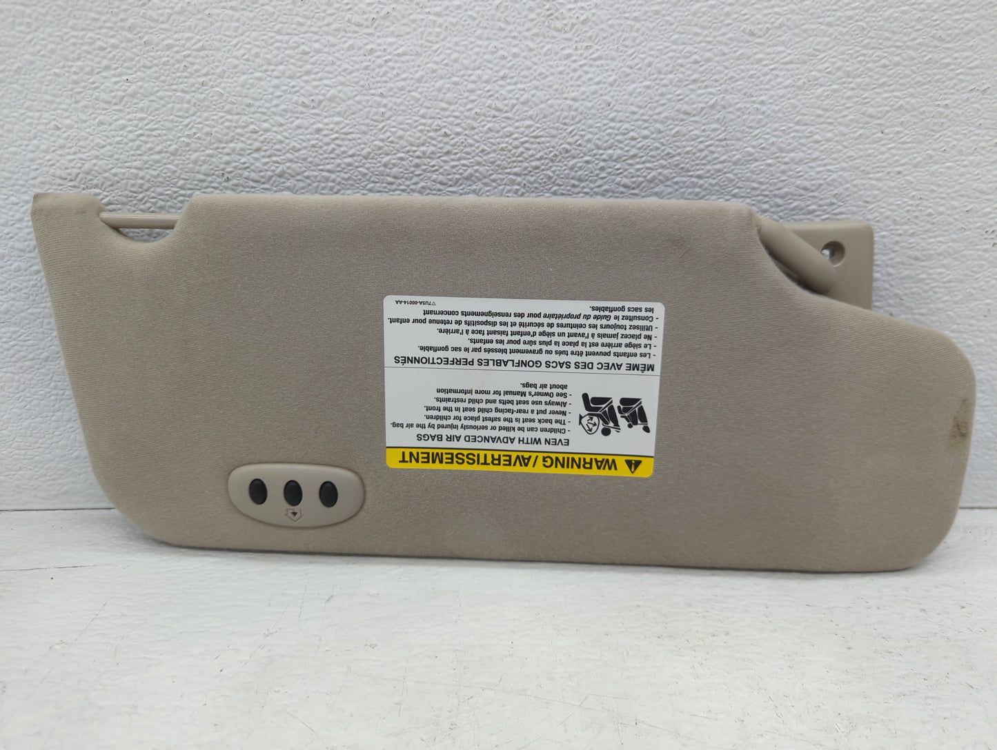 2007-2010 Ford Edge Sun Visor Shade Replacement Driver Left Mirror Fits Fits 2007 2008 2009 2010 OEM Used Auto Parts - Oemus
