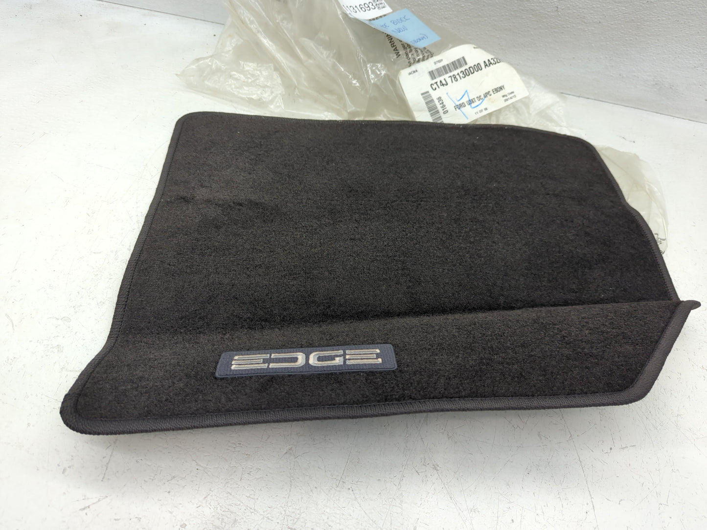 Ford Edge 4PC Floor Mats - Oemusedautoparts1.com