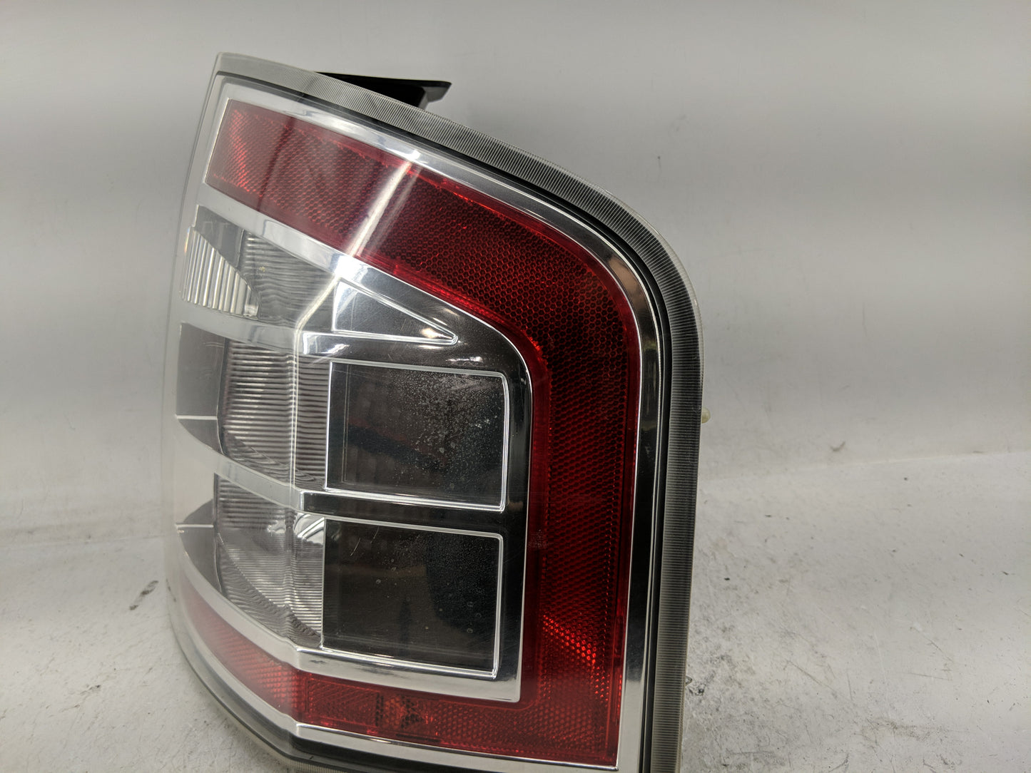 2007-2010 Ford Edge Tail Light Assembly Passenger Right OEM Fits Fits 2007 2008 2009 2010 OEM Used Auto Parts - Oemusedautop
