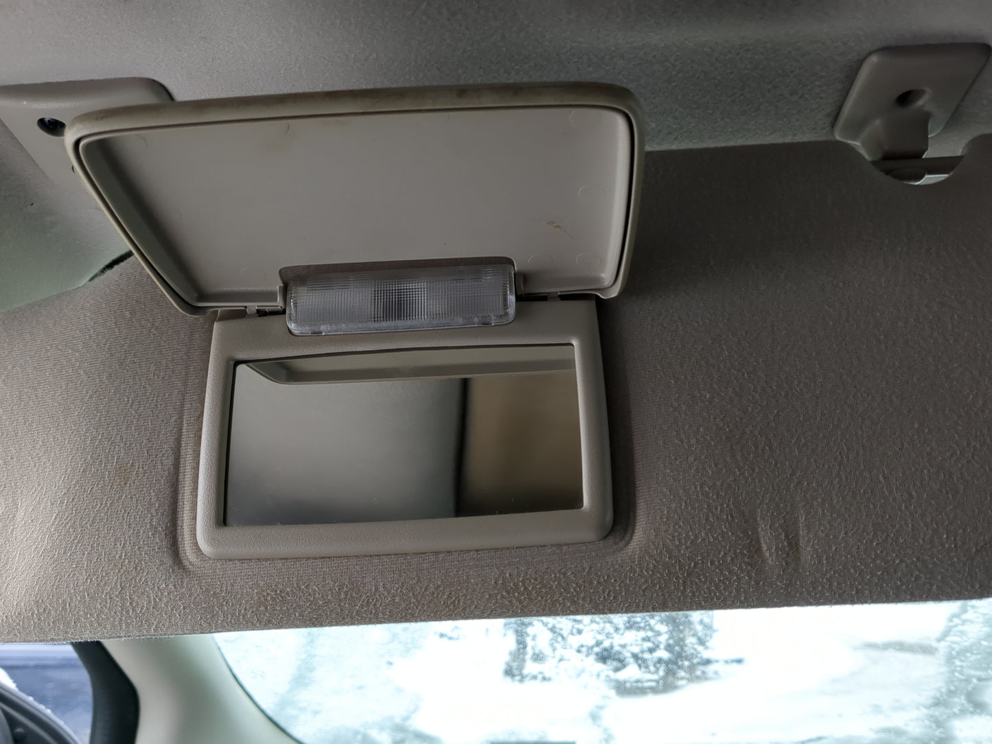 2007-2010 Ford Edge Sun Visor Shade Replacement Driver Left Mirror Fits Fits 2007 2008 2009 2010 OEM Used Auto Parts - Oemus
