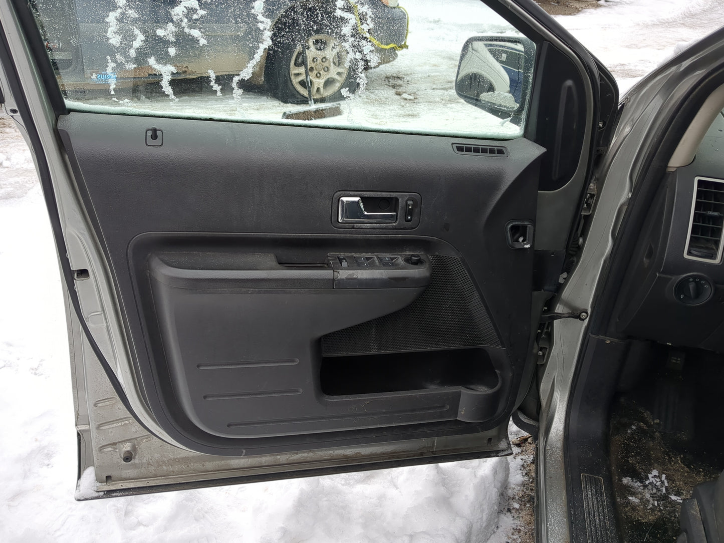 2008 Ford Edge Front Left Driver Interior Door Panel Trim - Oemusedautoparts1.com